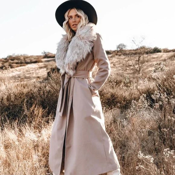 ジャケット・アウター thinkto big collar fur middle coat beige Jasmine Faux Fur Big Collar Short Coat – Vivian Seven